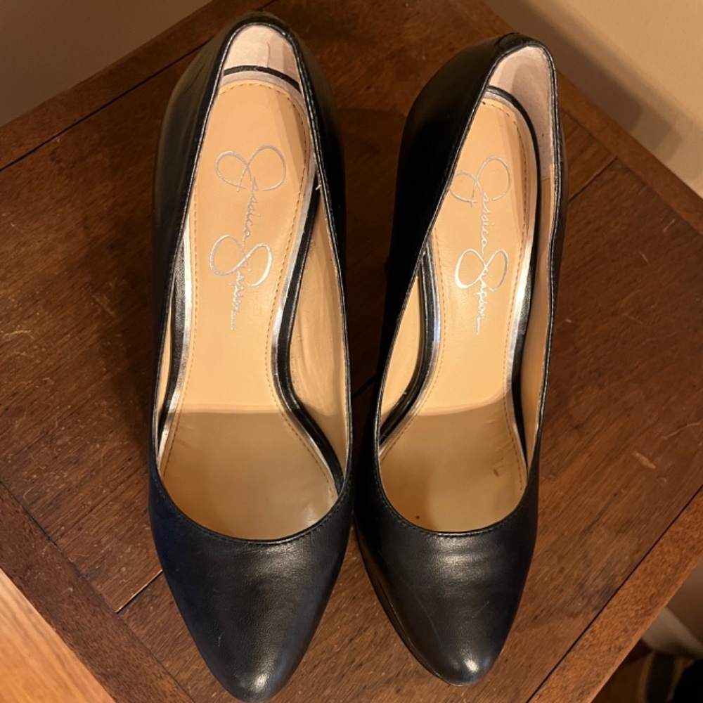 Black Platform Pumps - Picture 8 of 11
